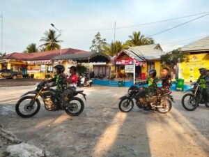 Patroli Bersama Komponen Pendukung Tingkatkan Keamanan di Desa Salam Babaris