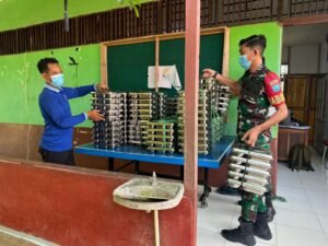 Babinsa Koramil 1203-15/Teluk Batang Laksanakan Pendampingan dan Monitoring Distribusi Makan Bergizi
