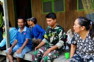 Satgas TMMD Ke-128 Kodim 1003/HSS Pererat Kemanunggalan TNI-Rakyat Lewat Komsos