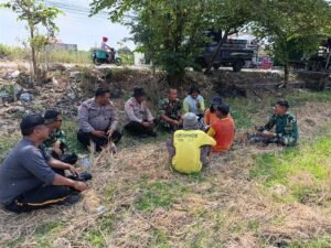 Komunikasi Santai Personel TMMD dengan Warga Dinilai Sama Penting dengan Pembangunan Talud