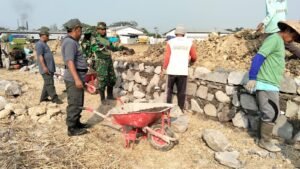 Bunyi Molen Jadi Penanda Pembangunan di Desa Parangjoro