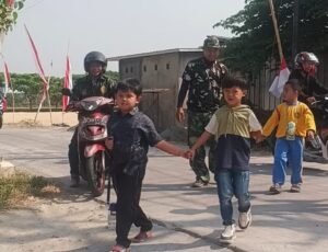 Perhatian Sederhana Prajurit Bikin Tenang Orang Tua Siswa di Parangjoro