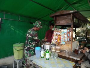 Warung Pinggir Sawah di Parangjoro Kebanjiran Pembeli Saat TMMD Hadir