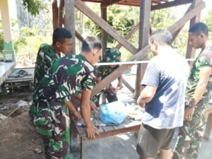 Gotong Royong Satgas TMMD Selesaikan Pemasangan Pipa Air di Tamban Bangun