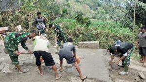 Satgas TMMD Ke-129 Perbaiki Dekker Titik 5 di Dusun Jawi-Jawi