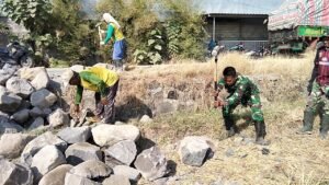 Gotong Royong Bangun Talud di Parangjoro, Satgas TMMD dan Warga Bekerja Serempak