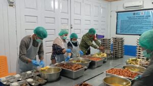 Babinsa Penanggalan Pantau Dapur SPPG untuk Kelancaran Program MBG